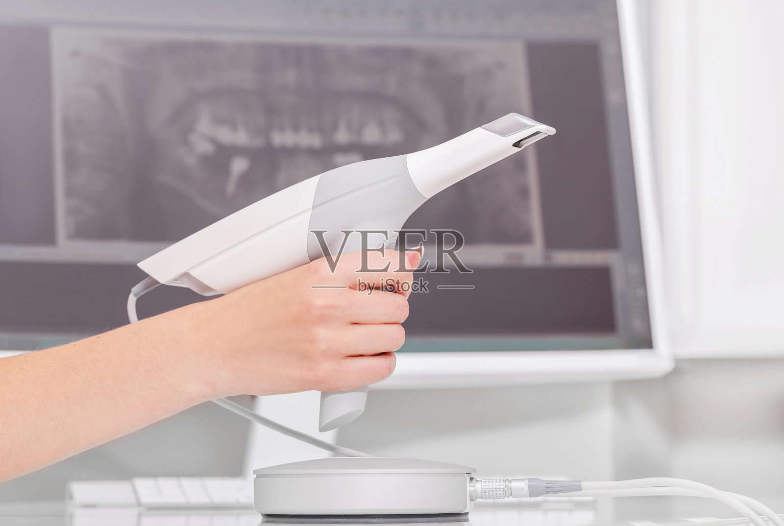牙科3d扫描仪和监视器在牙医的办公室照片摄影图片