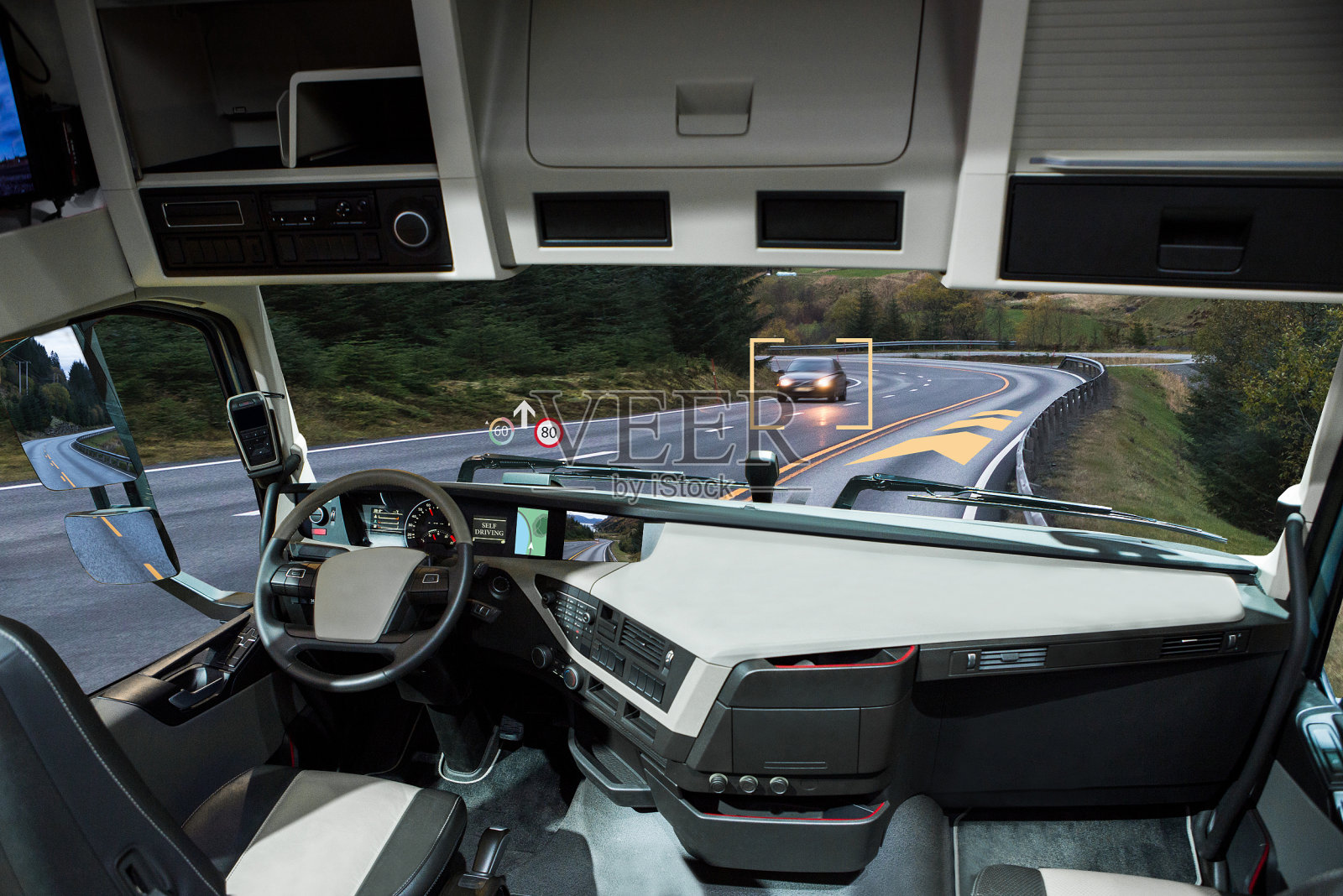 自动驾驶卡车与平头显示在道路上。照片摄影图片