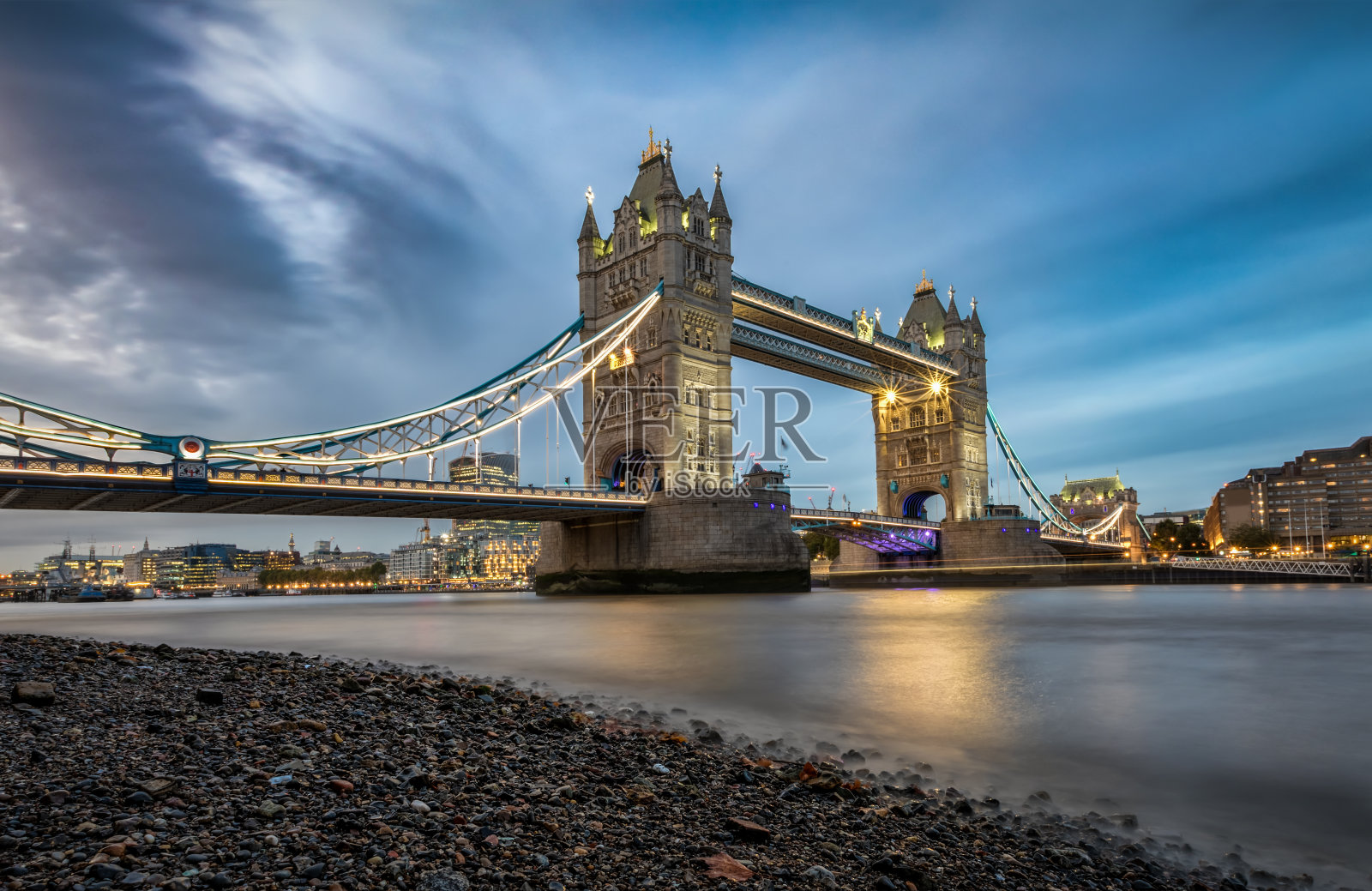 英国伦敦的塔桥照片摄影图片