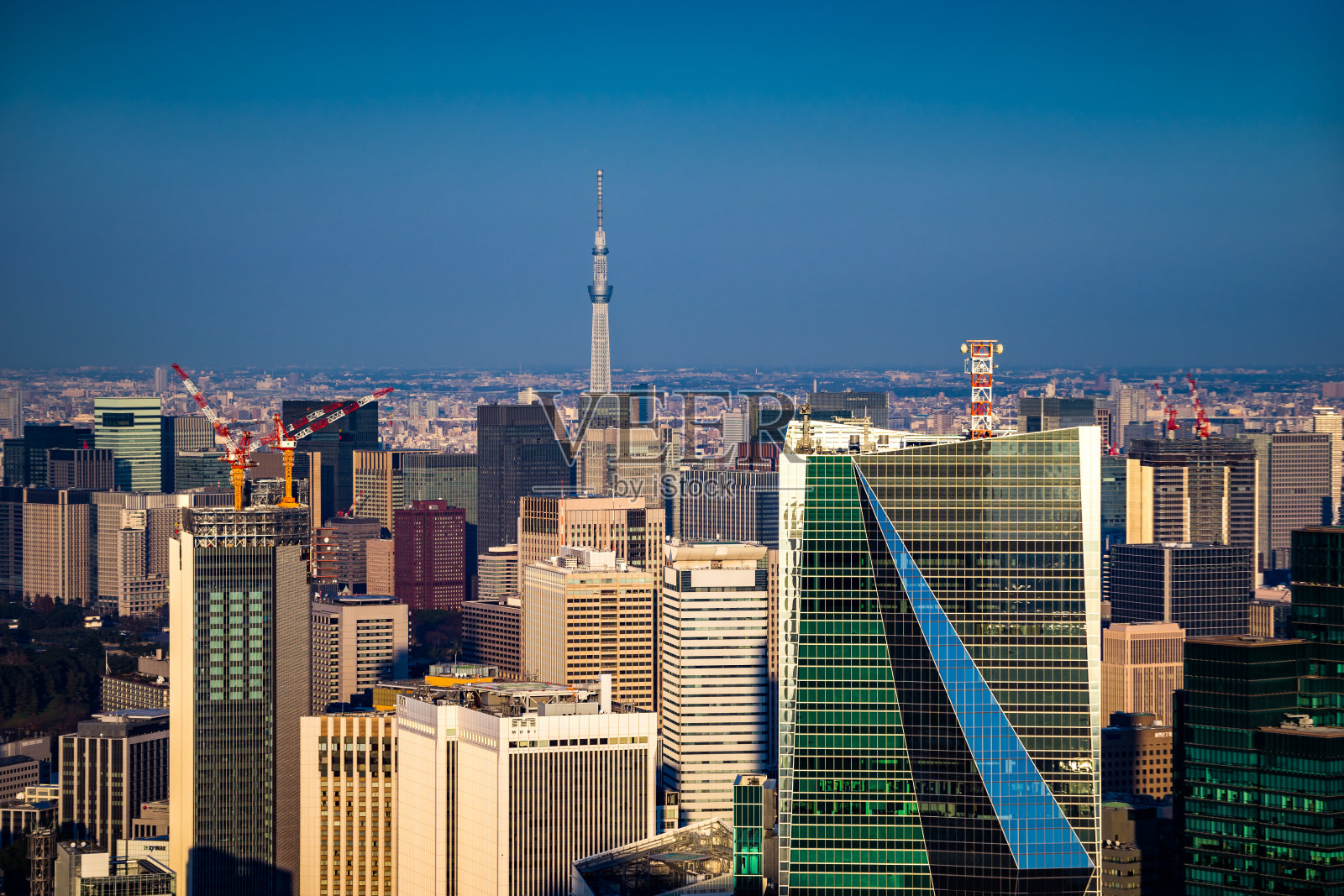 东京现代建筑的鸟瞰图照片摄影图片