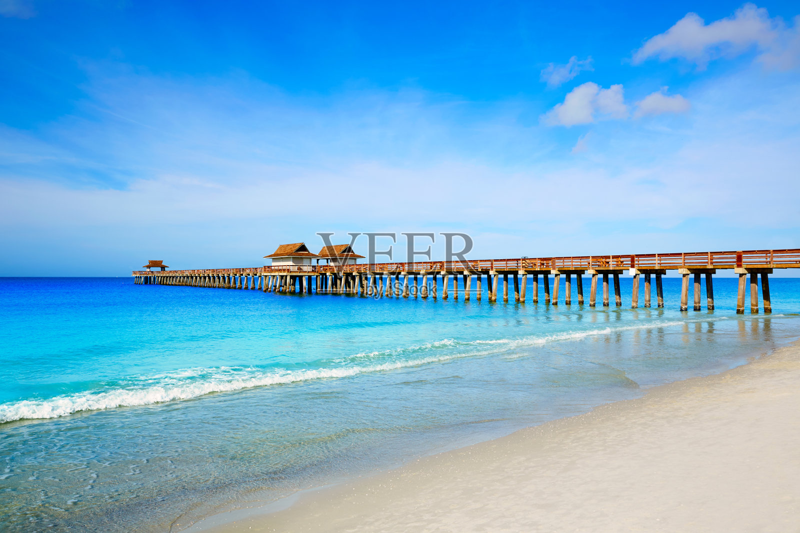 美国佛罗里达的那不勒斯码头和海滩照片摄影图片