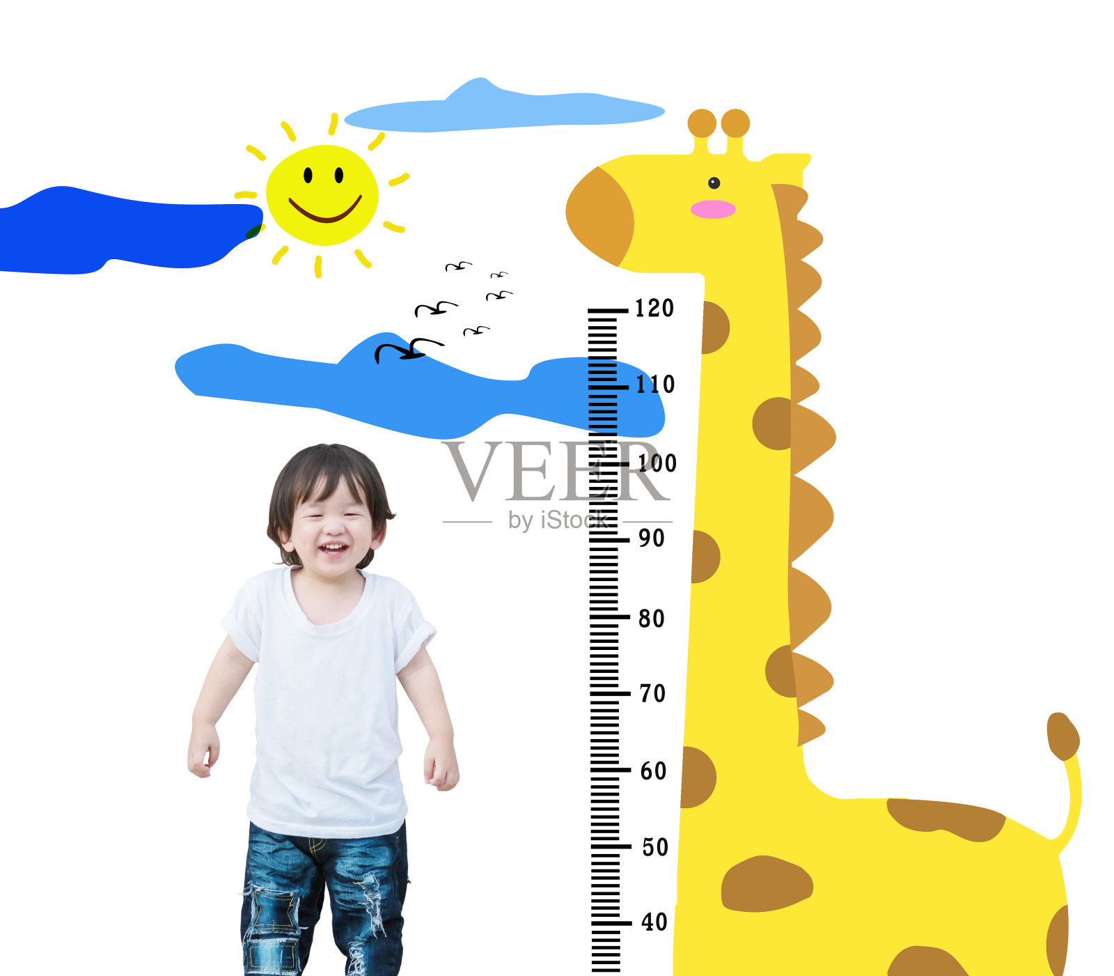 特写快乐的亚洲孩子代表测量高度与可爱的卡通孤立在白色的背景照片摄影图片