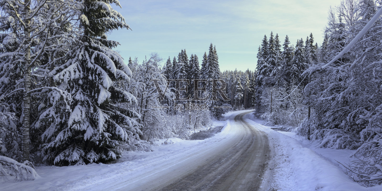 冬天的乡村道路照片摄影图片