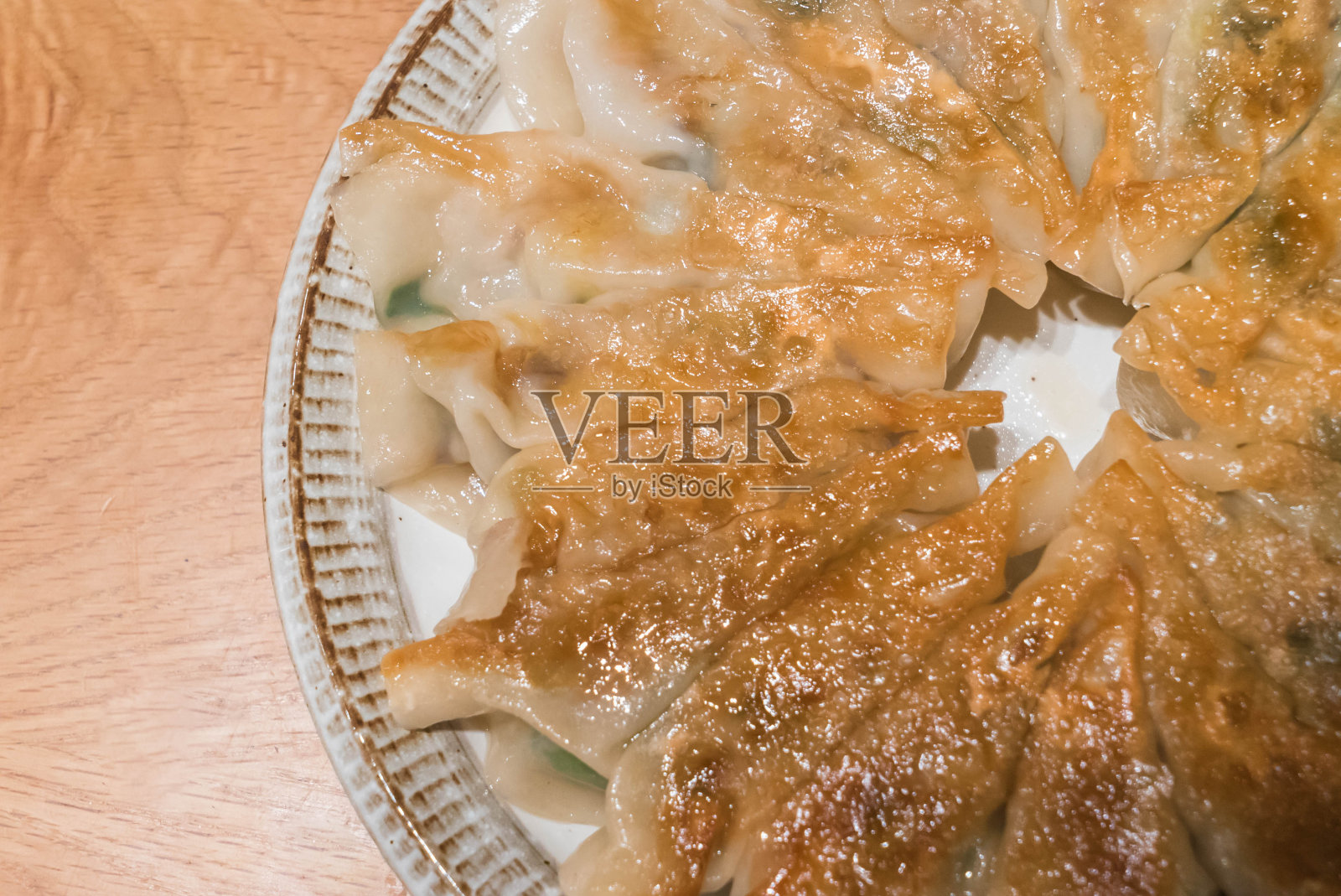 锅贴，饺子，传统亚洲食品。照片摄影图片