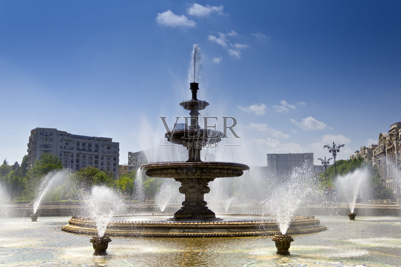 中心城市的喷泉照片摄影图片