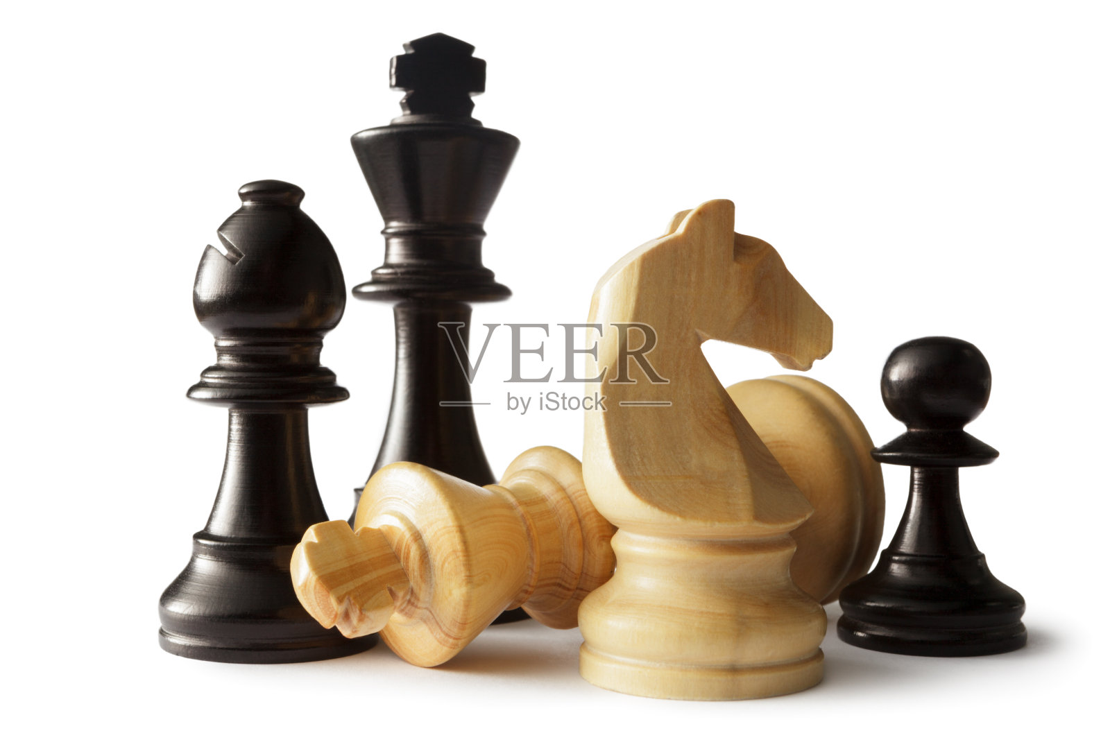 国际象棋:国王，骑士，主教和卒孤立在白色背景照片摄影图片