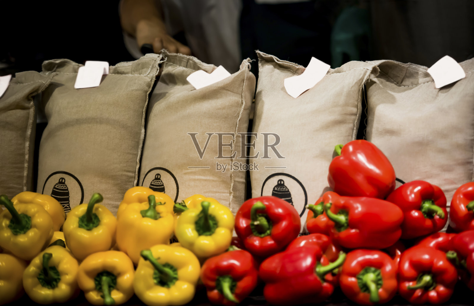 辣椒和蔬菜袋照片摄影图片