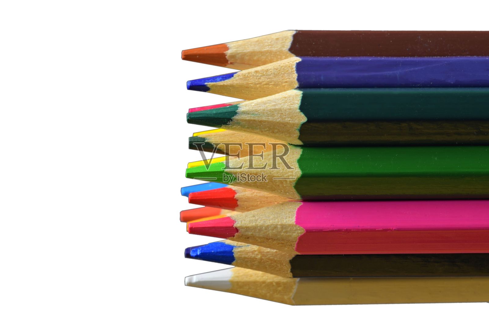 纹理木彩色铅笔。彩色铅笔宏。各种各样的彩色木笔在白色的背景。本空间照片摄影图片