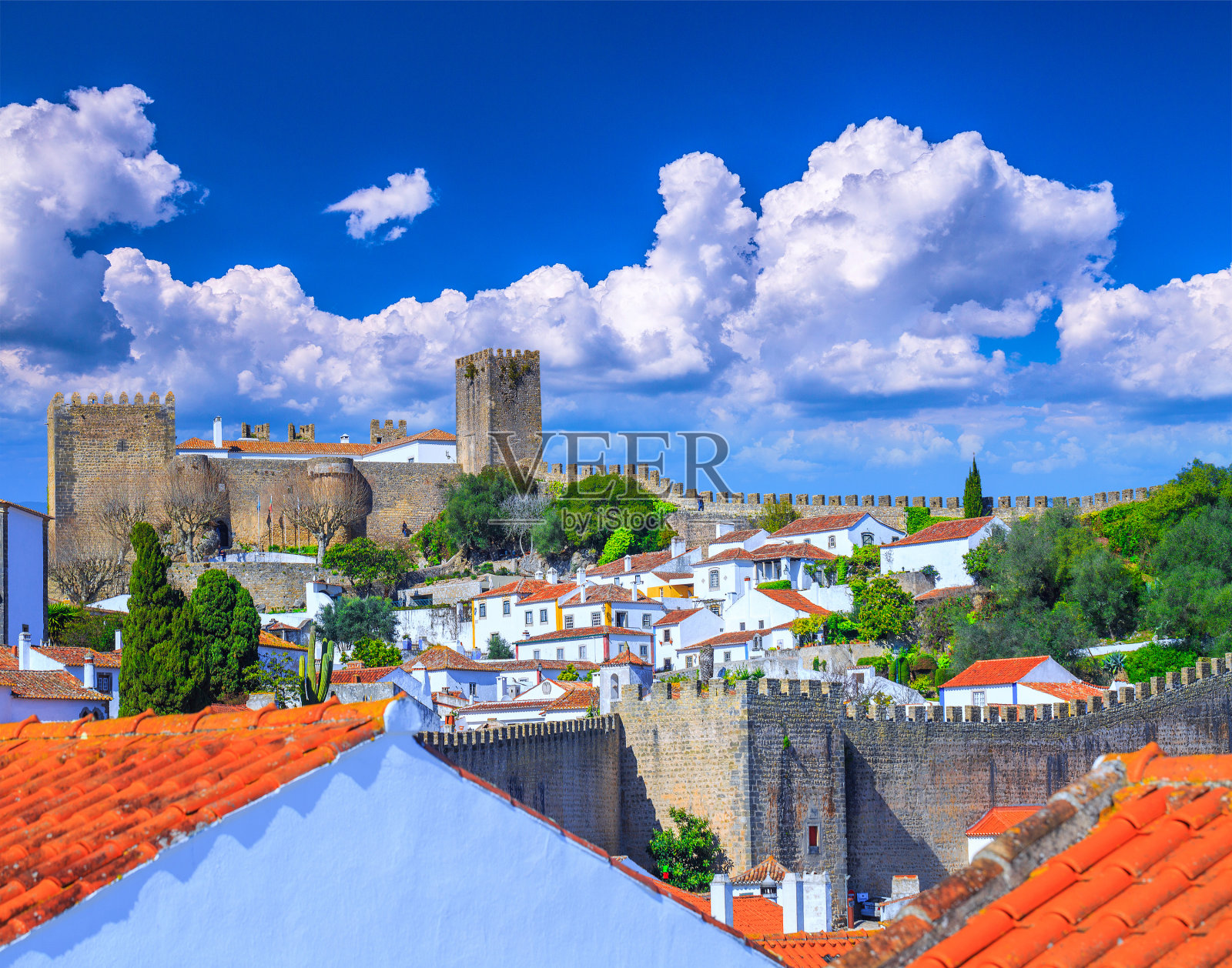 美丽的历史中心村庄奥比多斯。美妙浪漫的下午风景在阳光明媚的天气。葡萄牙中部的莱利亚区。照片摄影图片