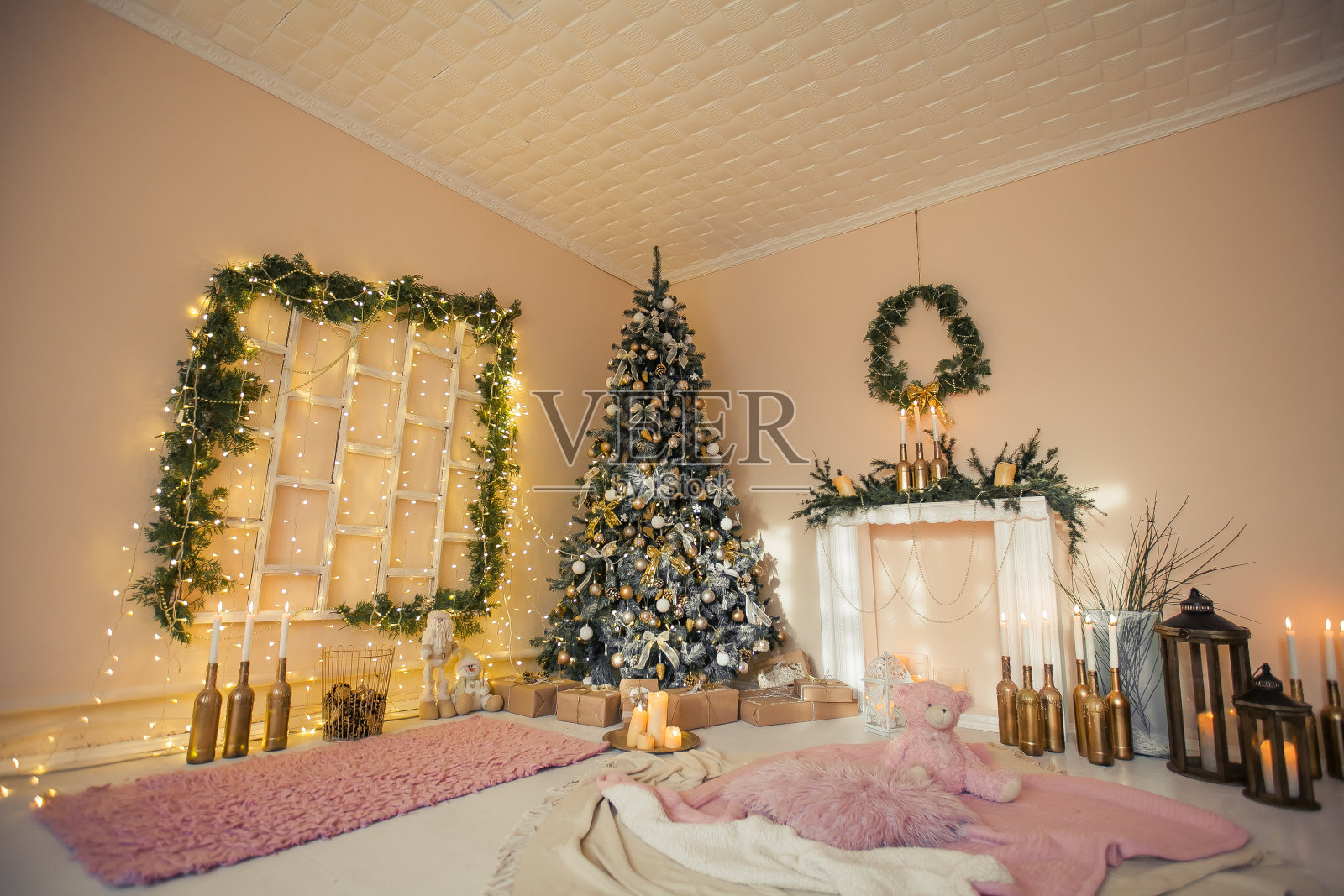金色的圣诞装饰与大的细节和美丽的构成照片摄影图片