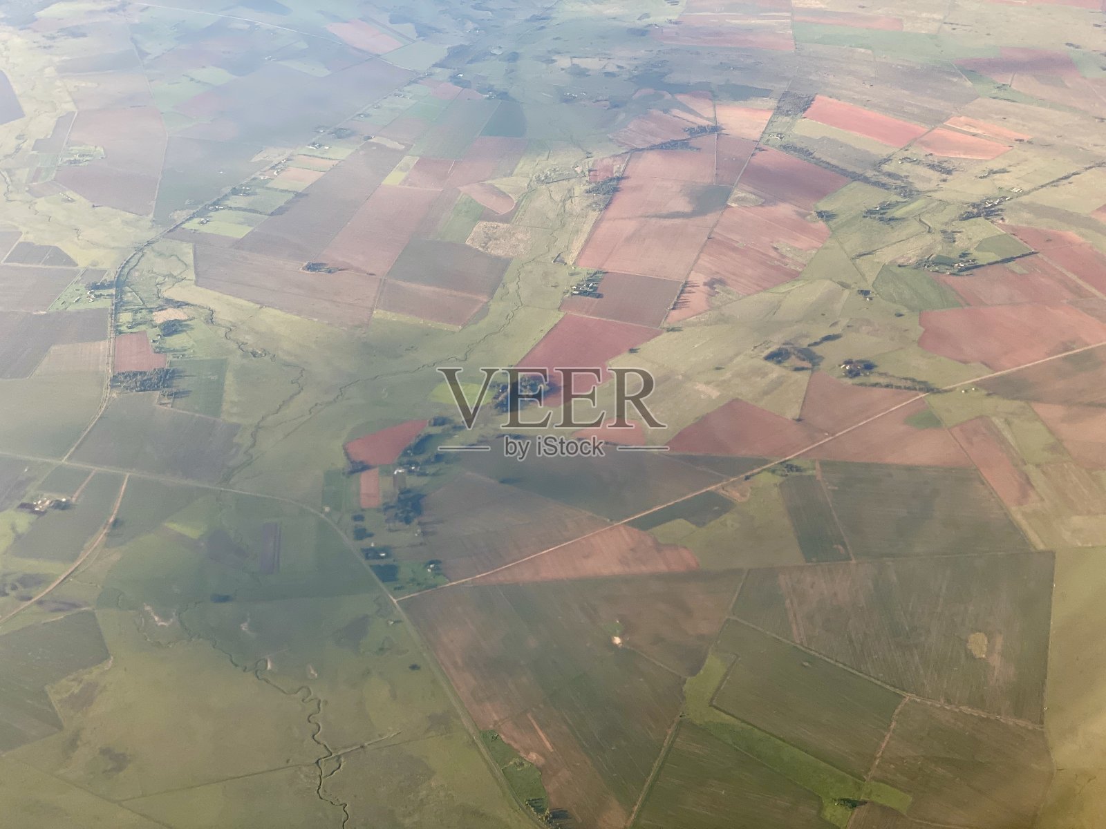 南非的绿色农田形成了空气照片摄影图片