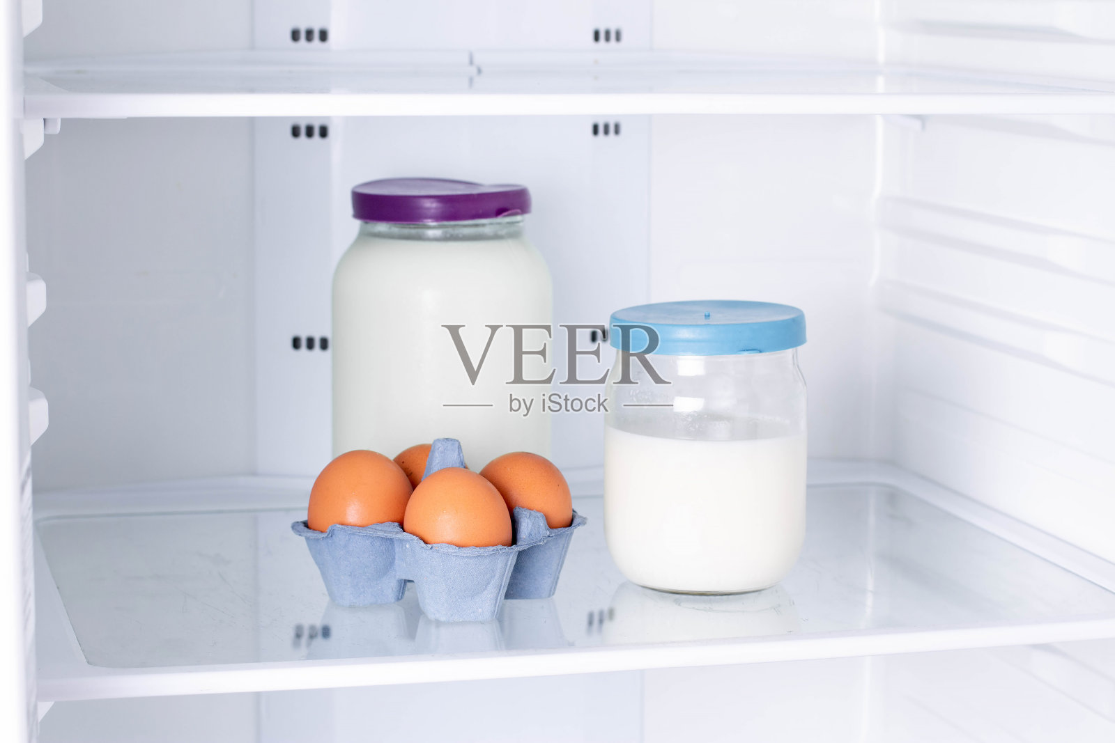 Totally 厨房冰箱鸡蛋架 - 不含 BPA 的塑料鸡蛋抽屉可容纳 40 个鸡蛋 - 冰箱收纳盒用于鸡蛋 : 亚马逊中国: 大家电