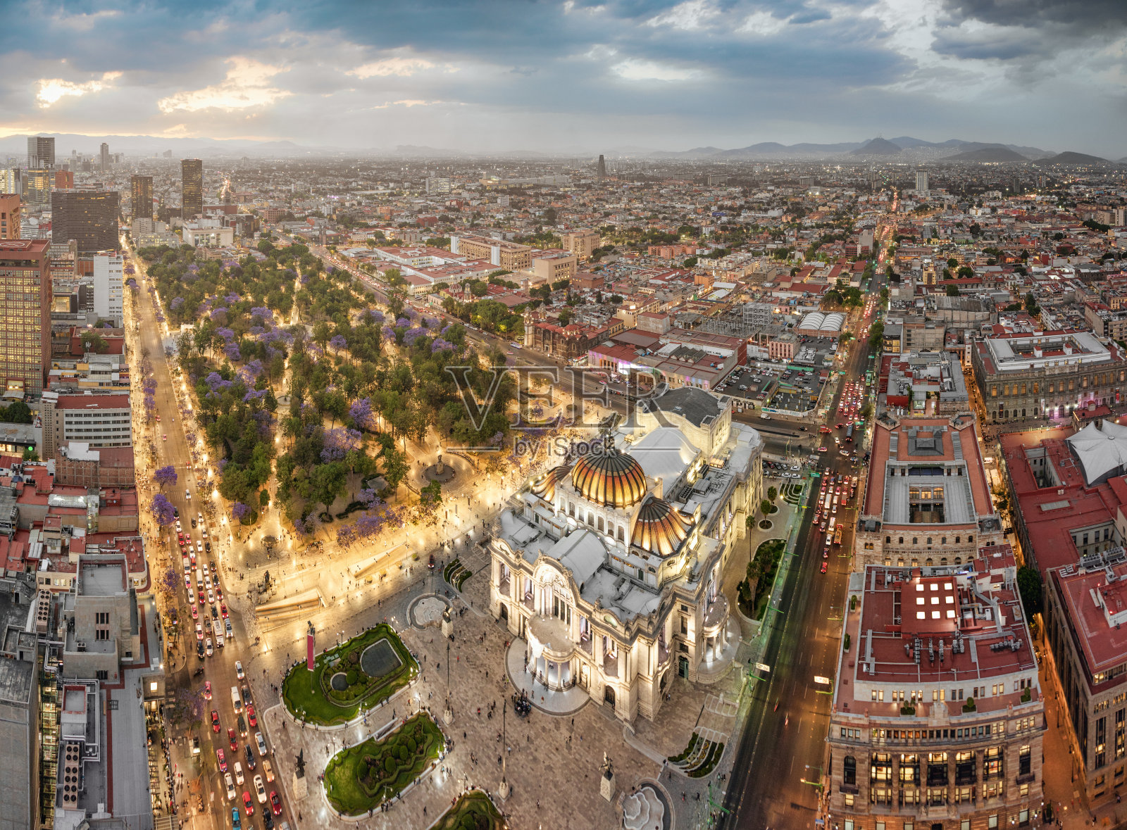 墨西哥城市鸟瞰图从托雷拉丁美洲照片摄影图片