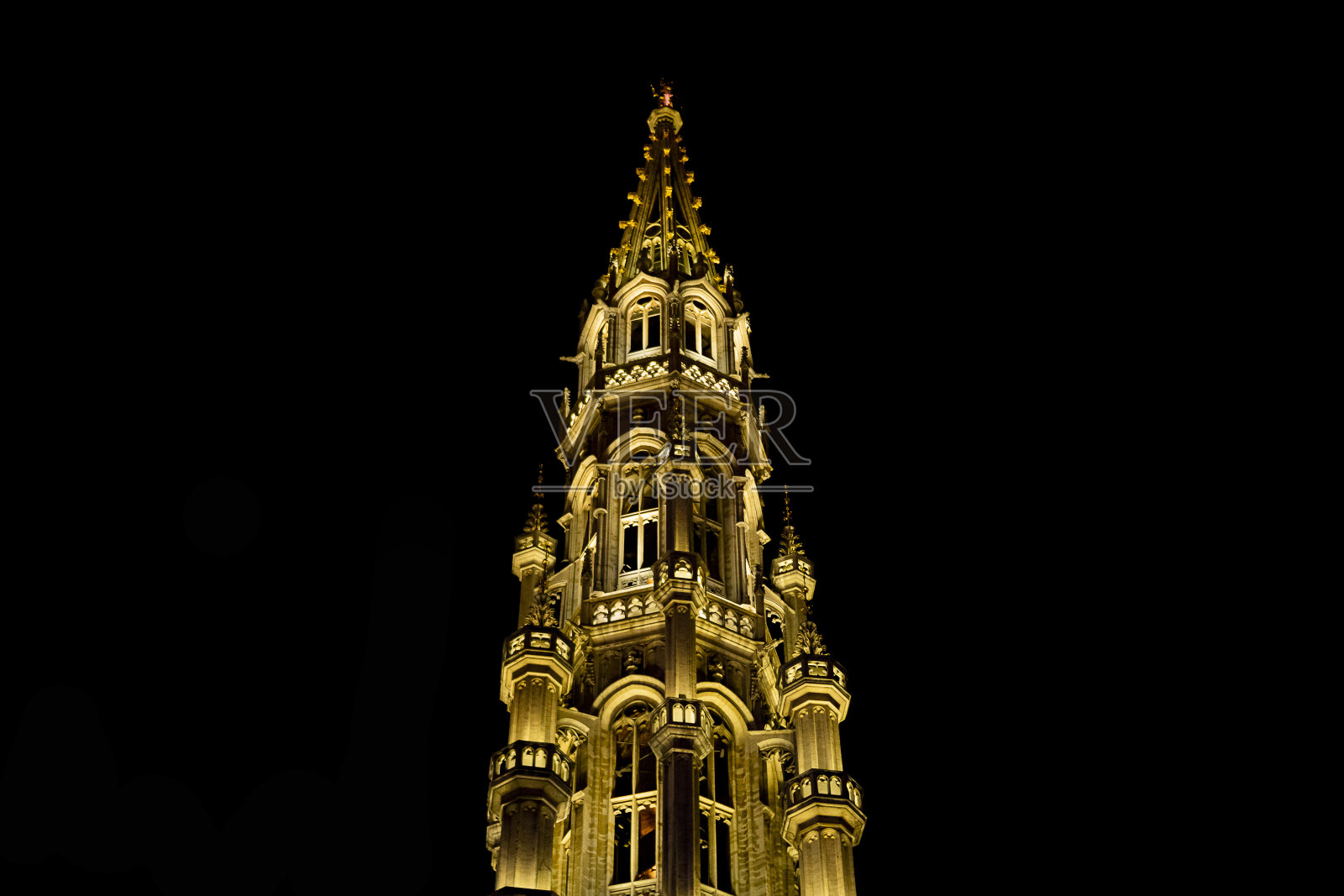 位于欧洲城市布鲁塞尔大广场上的照明建筑照片摄影图片