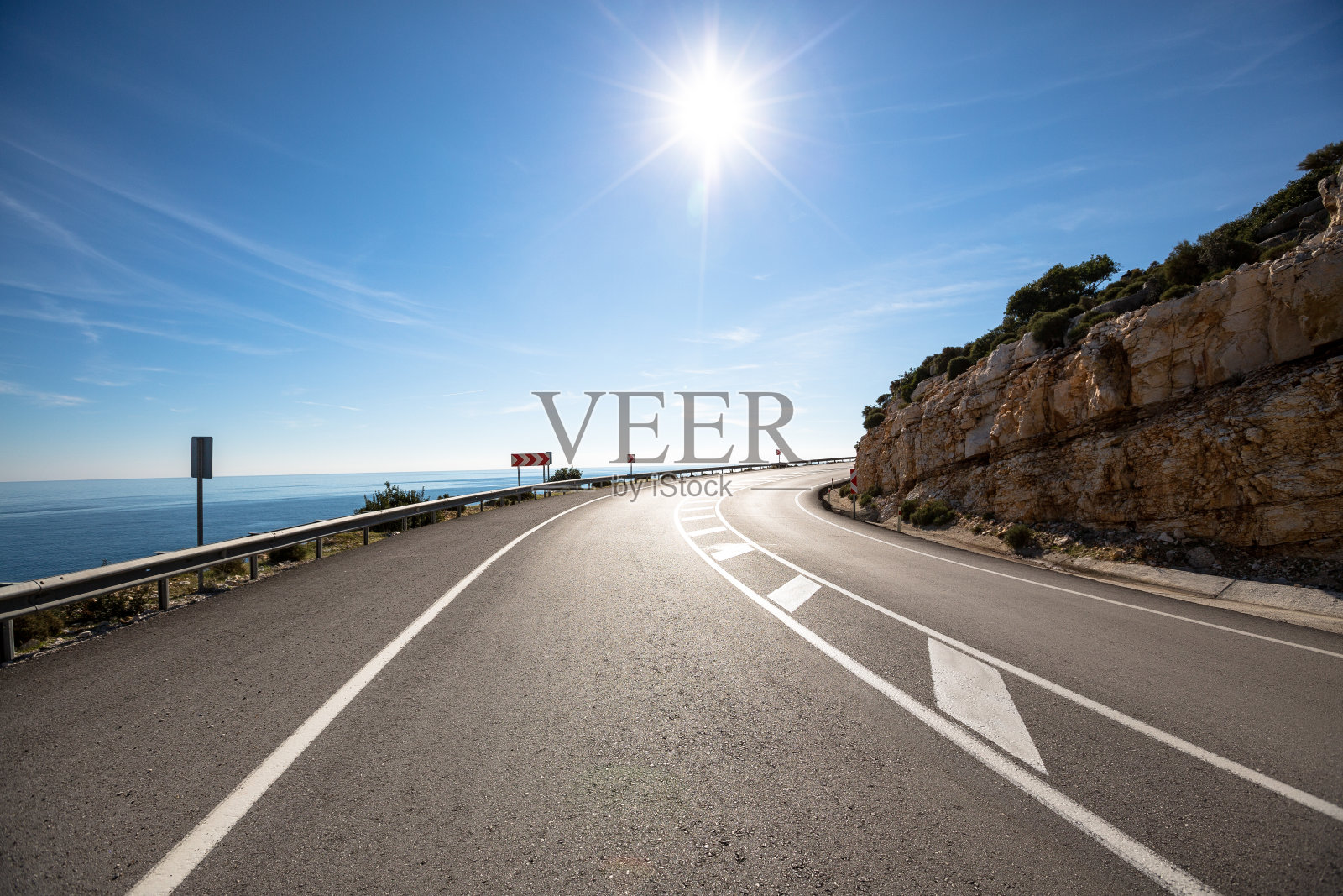沿地中海的蜿蜒山路。德姆雷腓尼基路(路)。火鸡照片摄影图片