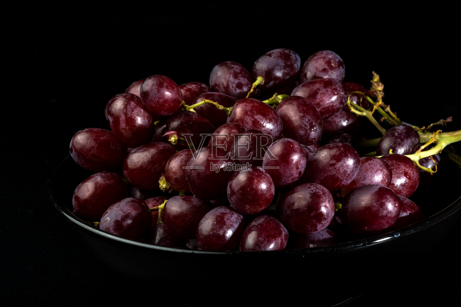 一个红色葡萄的特写照片摄影图片