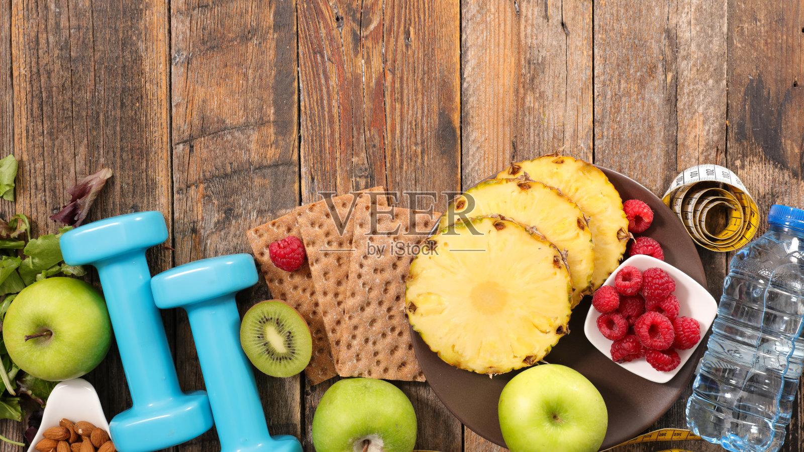 健康食品-新鲜水果哑铃照片摄影图片