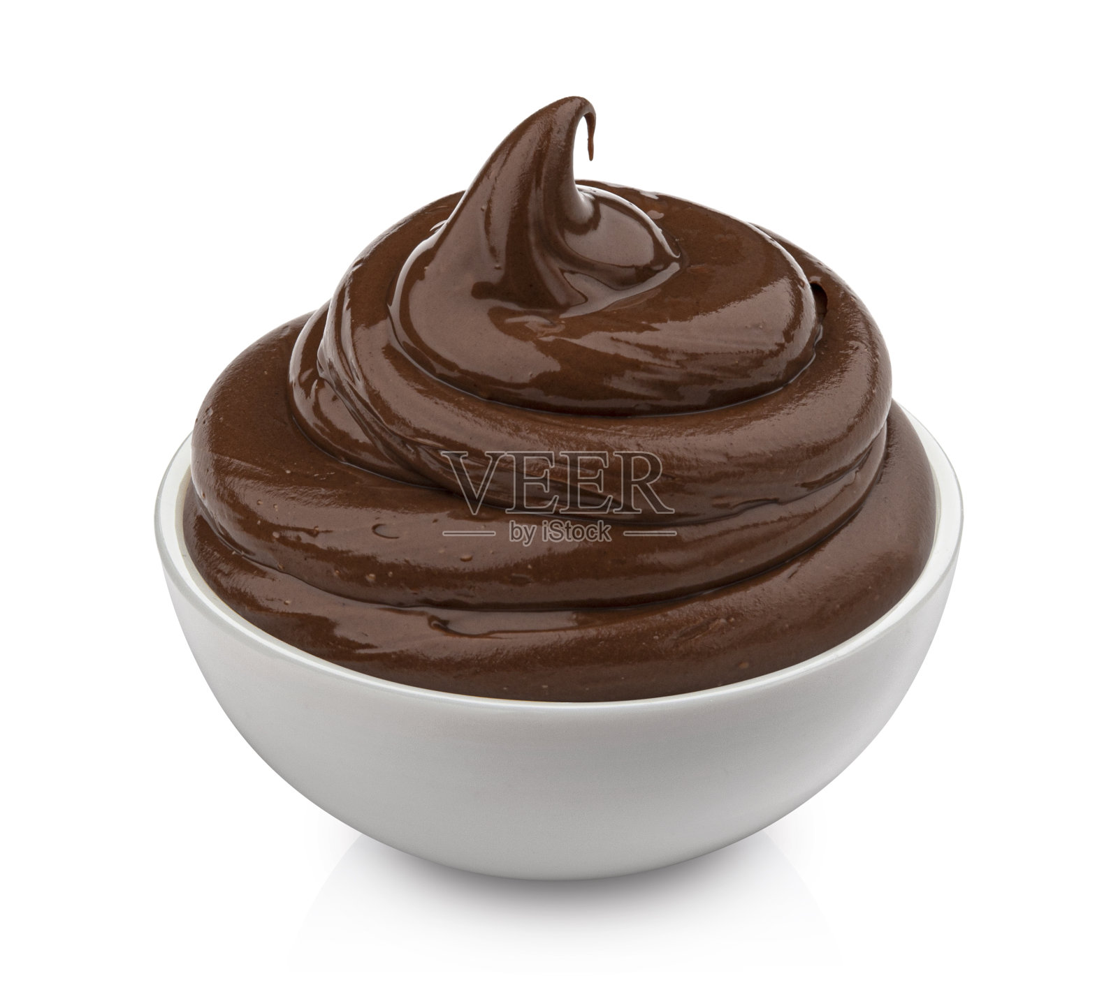 一碗孤立在白色背景上的巧克力奶油照片摄影图片