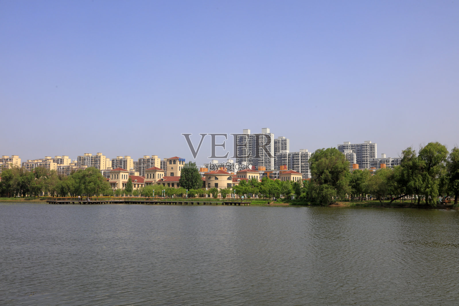 滨水城市建筑风景，中国照片摄影图片