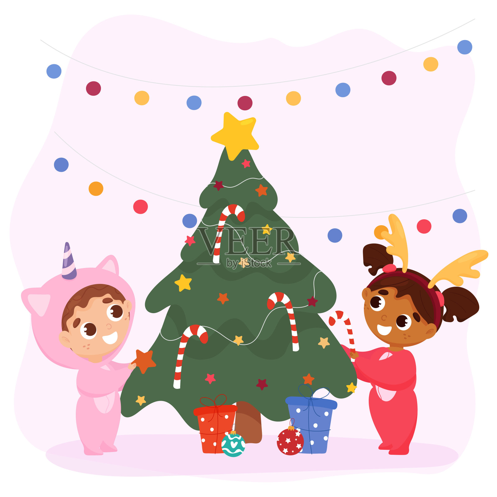 多文化姐妹装饰圣诞树。矢量图设计元素图片