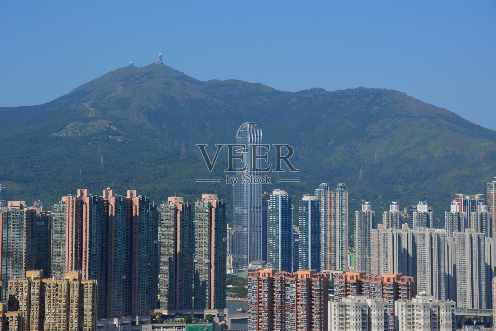 香港新界荃湾及大帽山天际线照片摄影图片