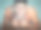 裸男往脸上泼水素材图片