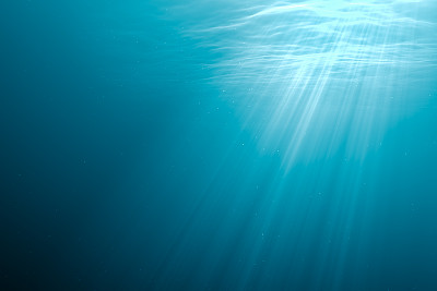 海底背景水下的光线3d渲染插图图片下载