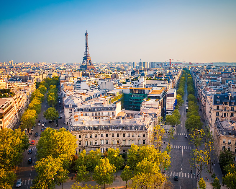 日落时分的巴黎图片下载